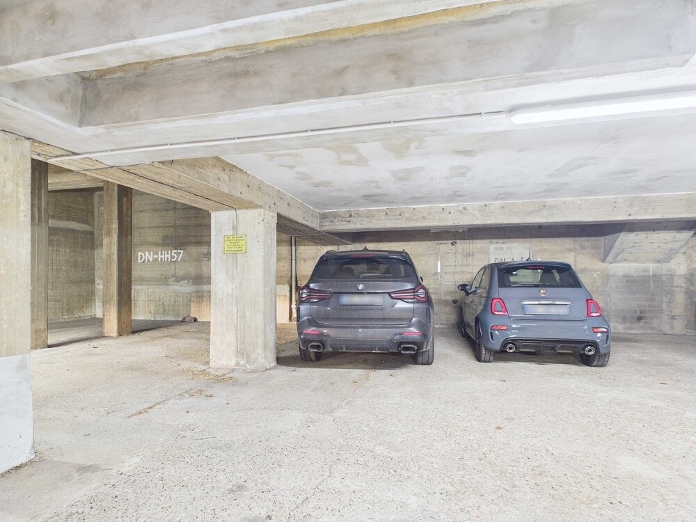 TG-Stellplatz (links)