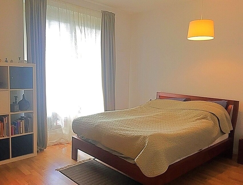 Schlafzimmer 1