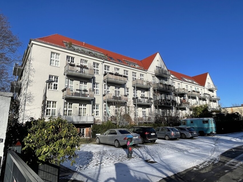 Seitenansicht Gebäude
