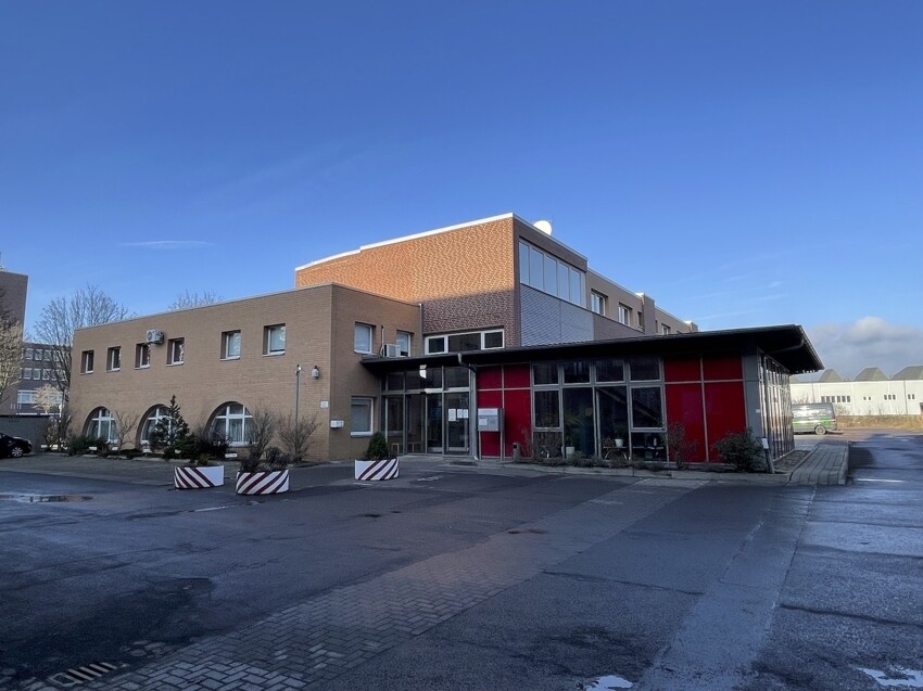Vorderansicht Gebäude