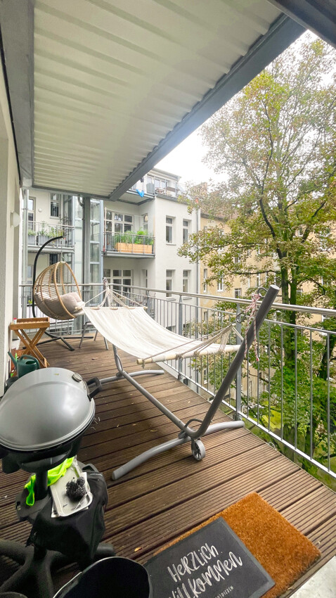 großer Balkon