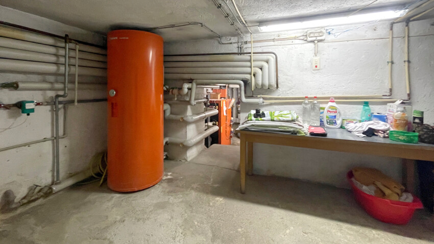  Warmwassertank