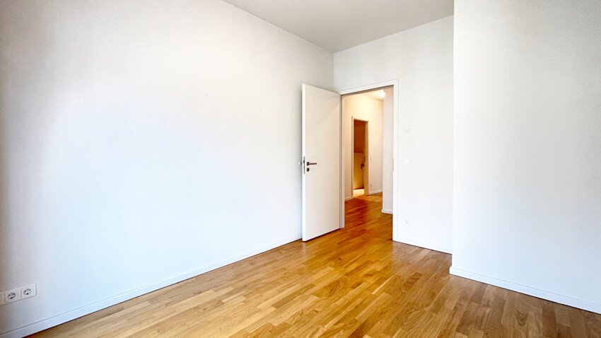 Schlafzimmer links 4 Wall 25 WE6