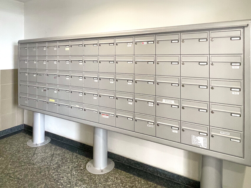 Hauseingang Briefkästen
