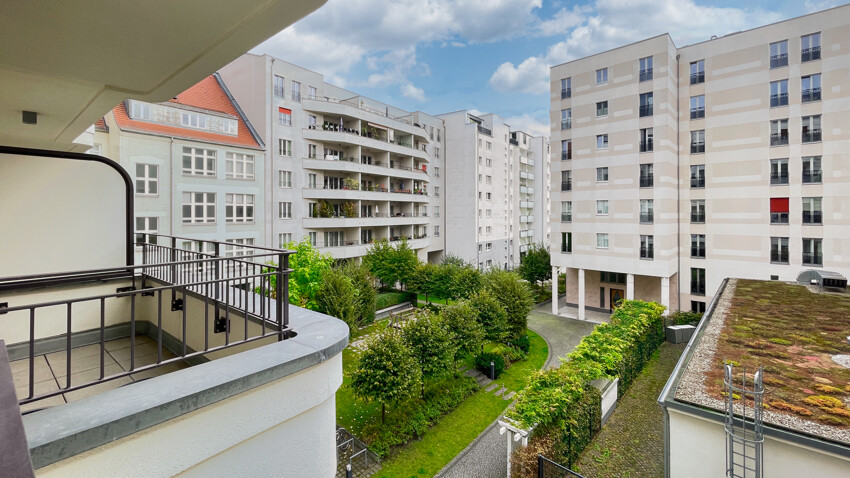 Ausblick Innenhof, vergleichbar