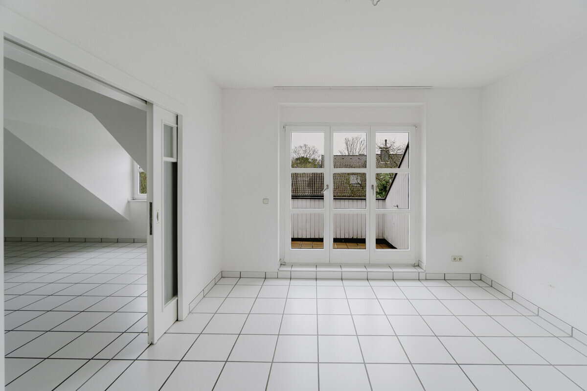 Schönes Ess-/ Arbeitszimmer 