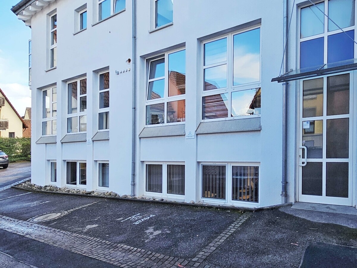 2 Stellplätze Hauseingang