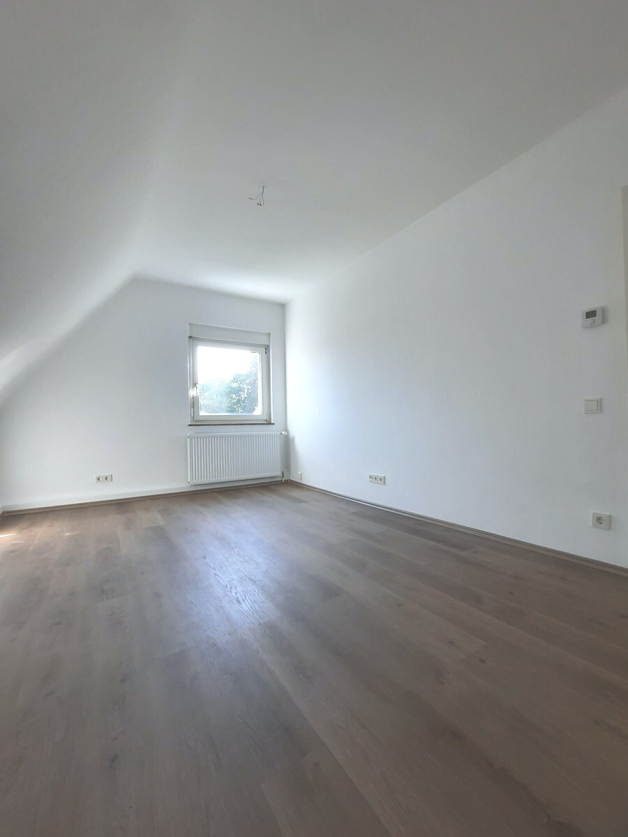 Wohnzimmer DG