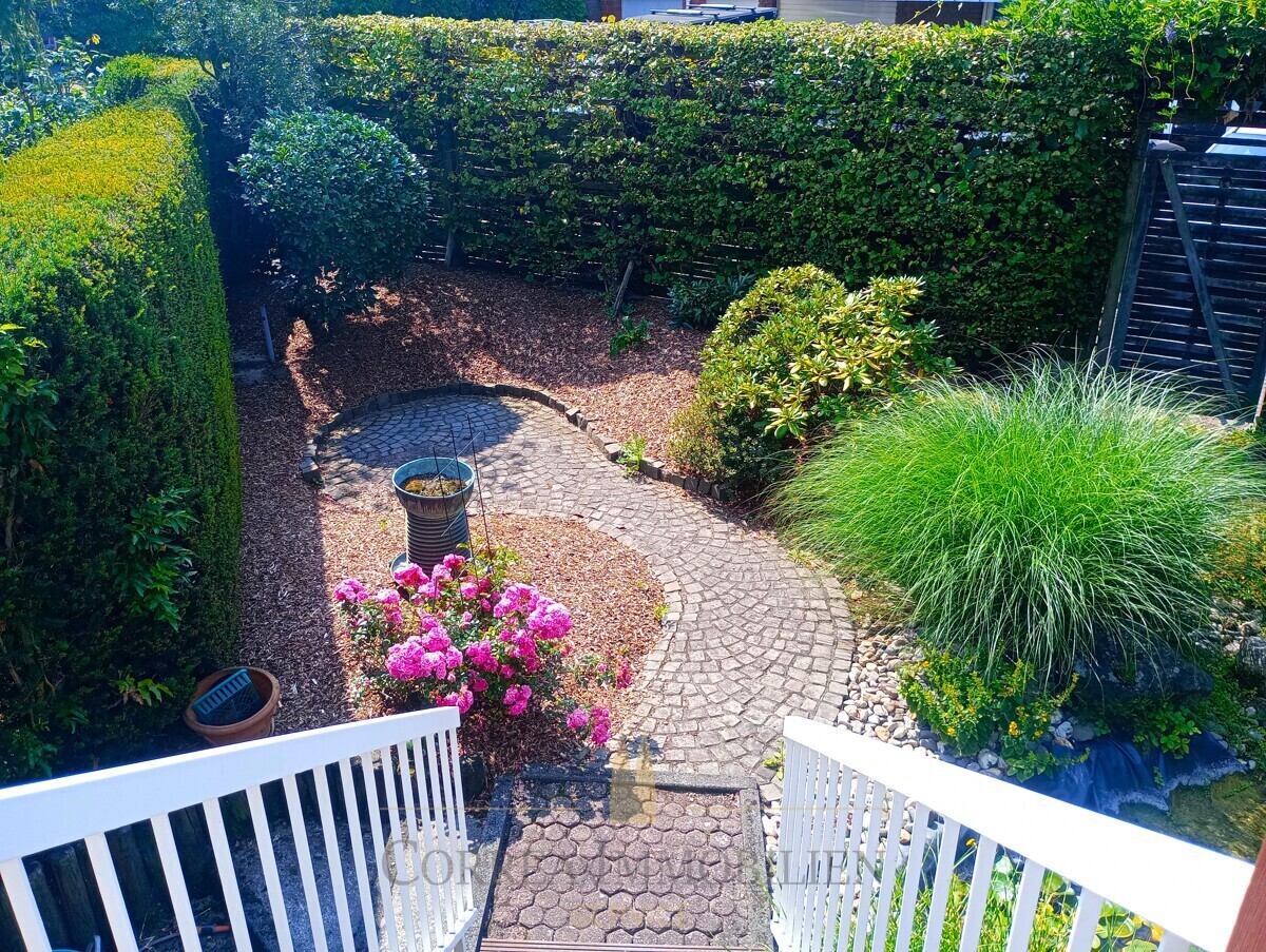 Garten mit Teich I