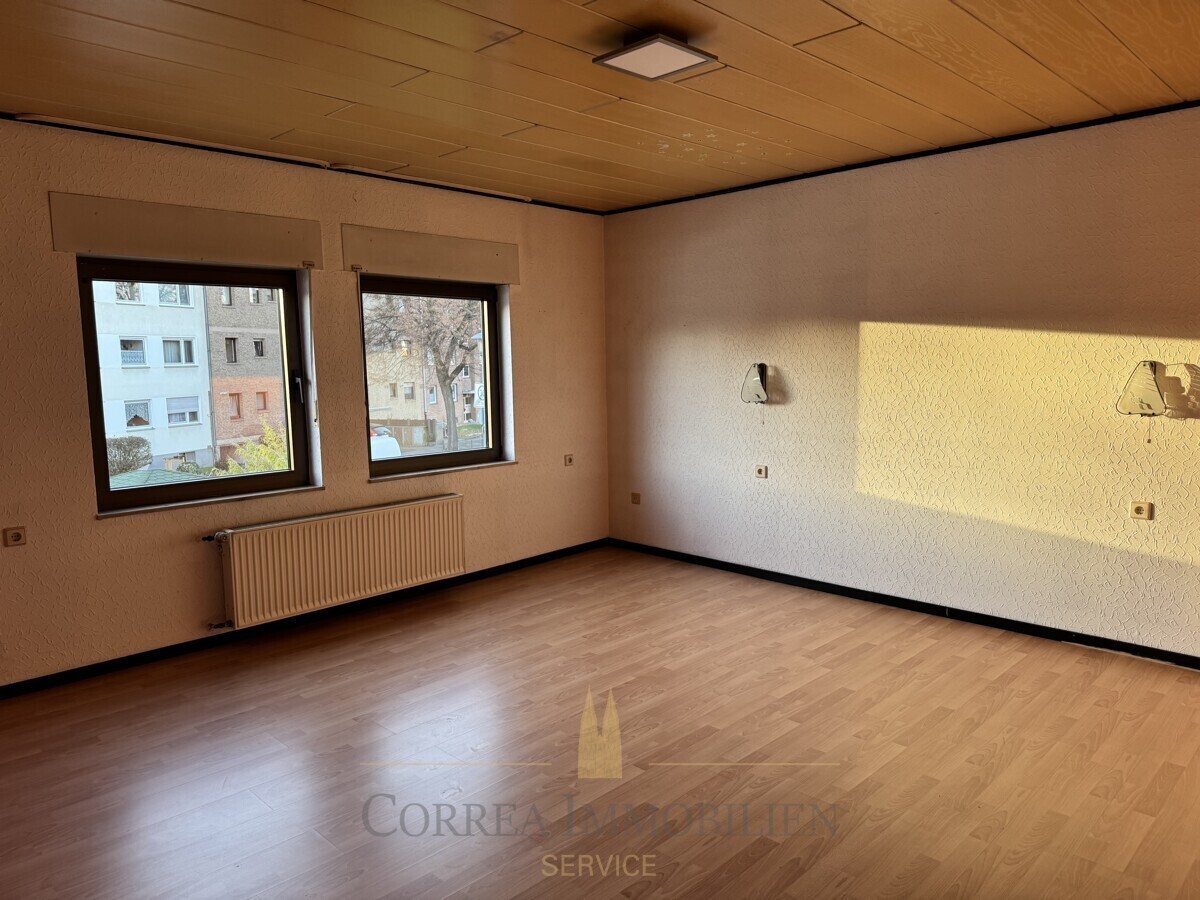 Kinderzimmer / Büro OG