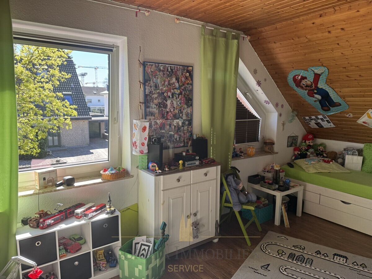 Kinderzimmer 1, OG
