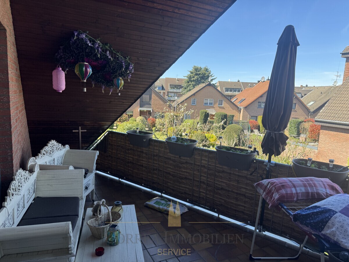 Balkon, OG