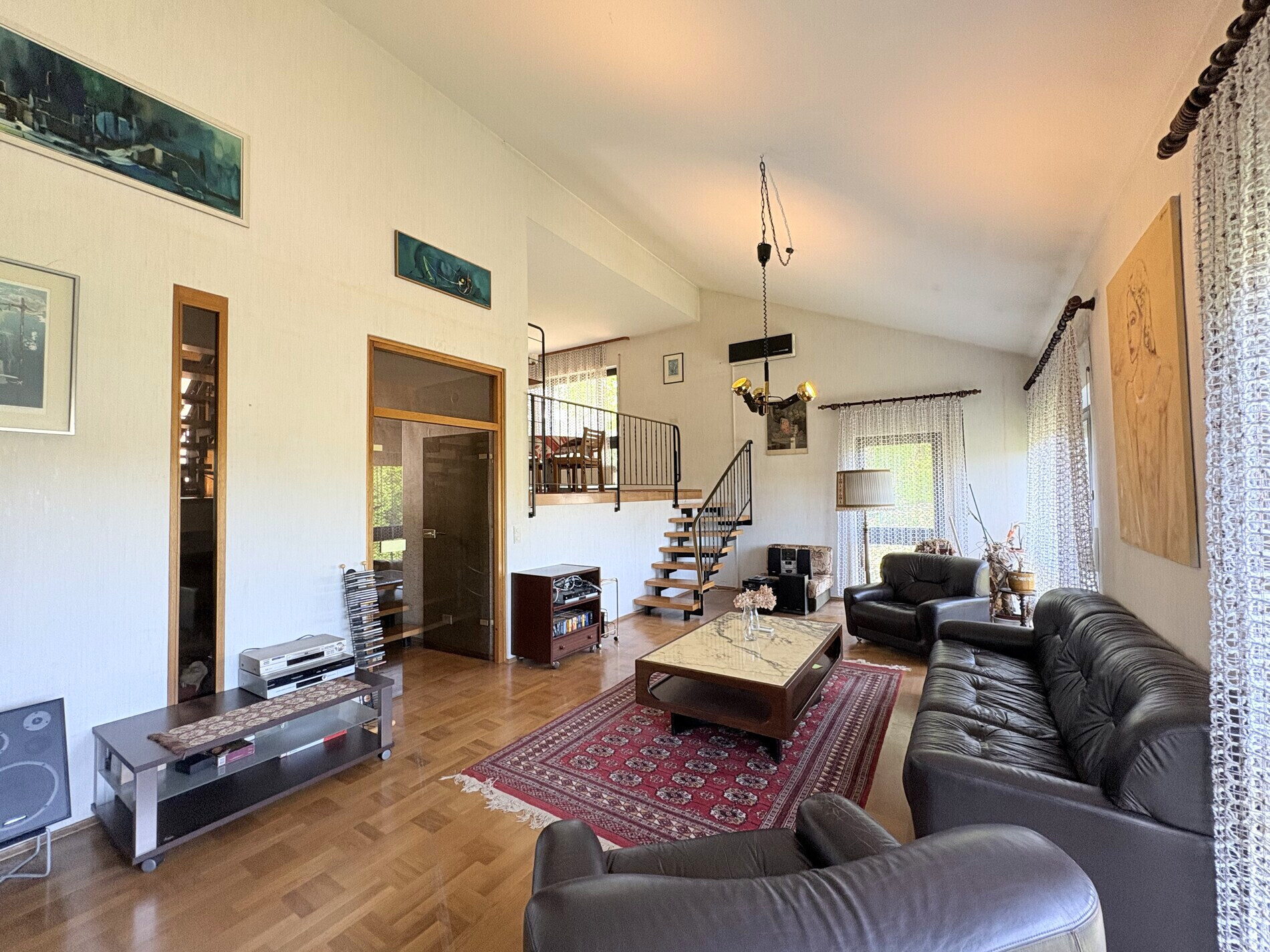 Wohnzimmer (EG)
