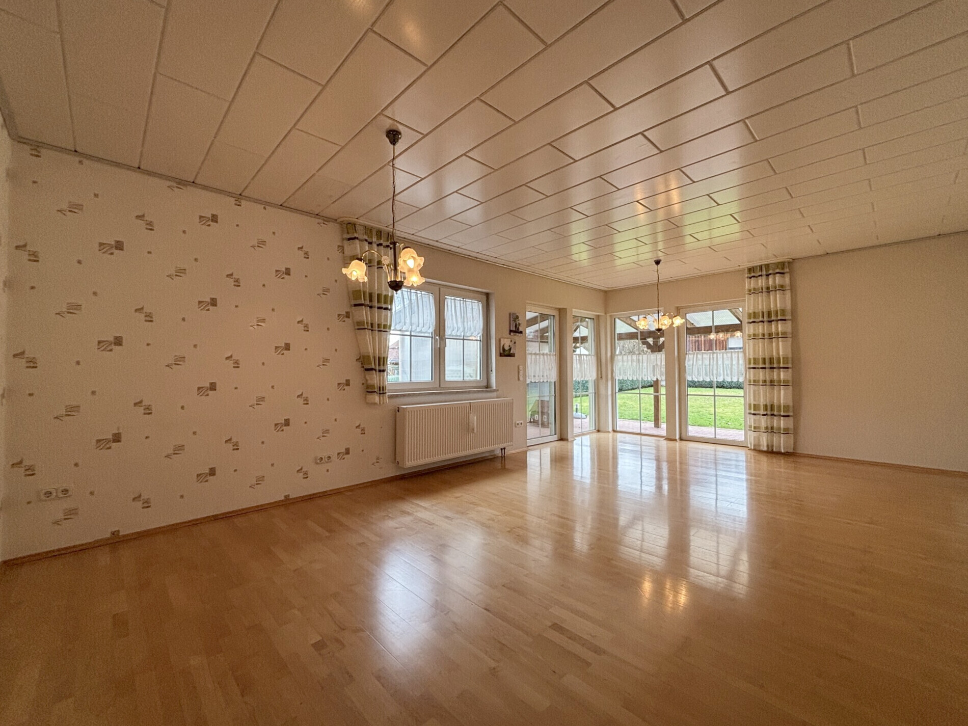 Wohn- und Esszimmer EG