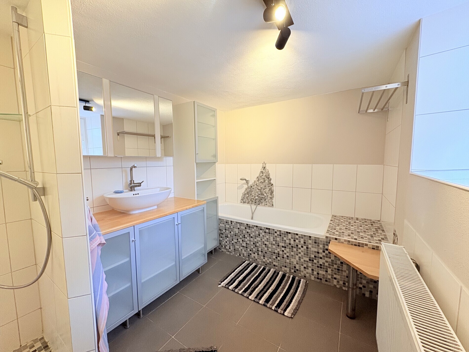 Badezimmer (KG)