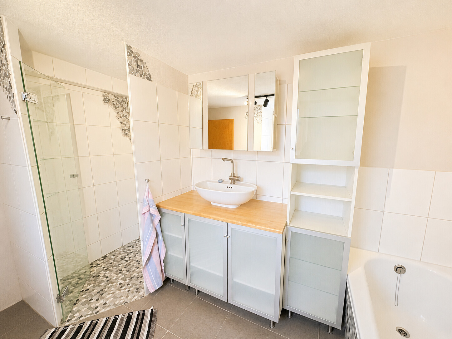 Badezimmer (KG)