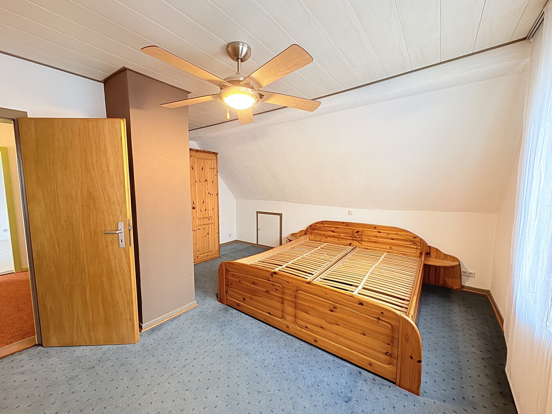 Schlafzimmer (OG)