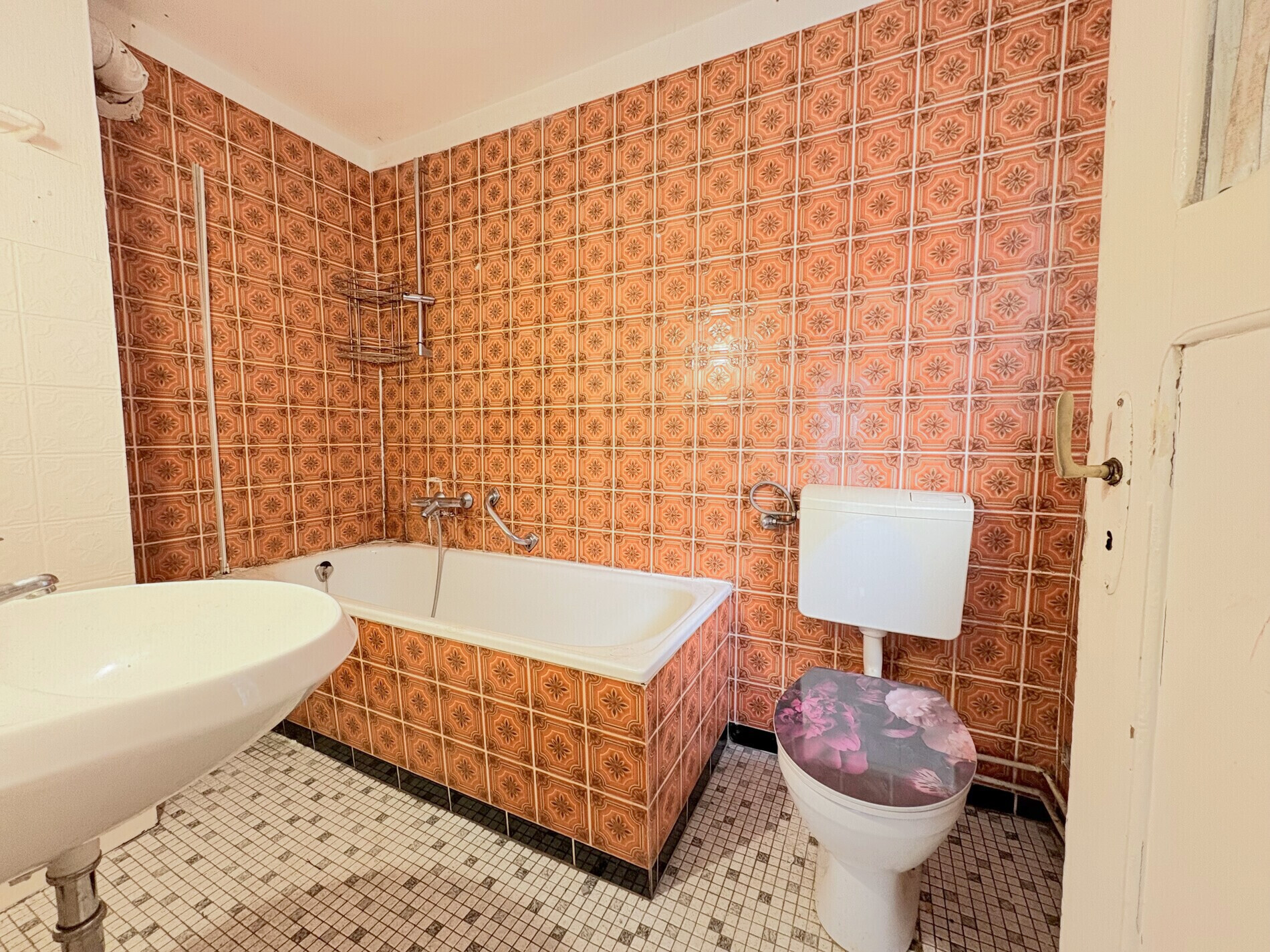 Badezimmer (EG)