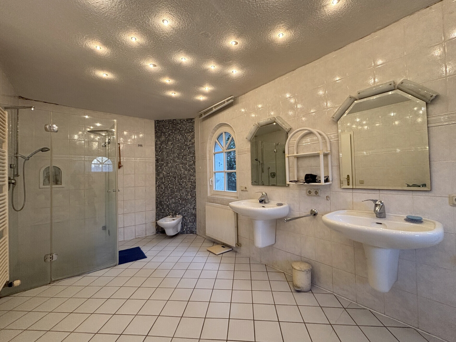 Badezimmer Gartengeschoss