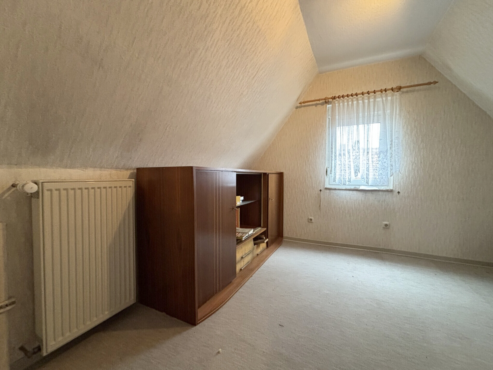 Schlafzimmer 1 DG