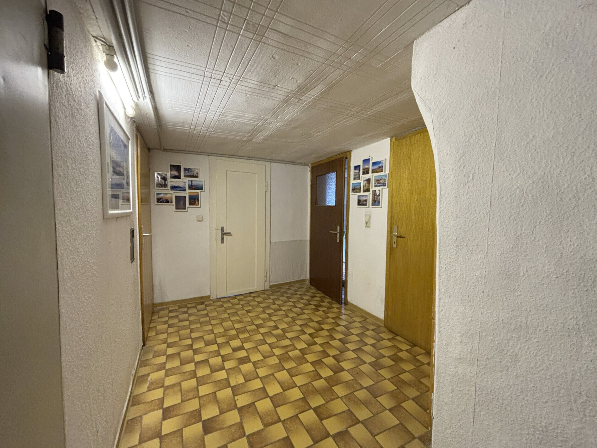 Keller