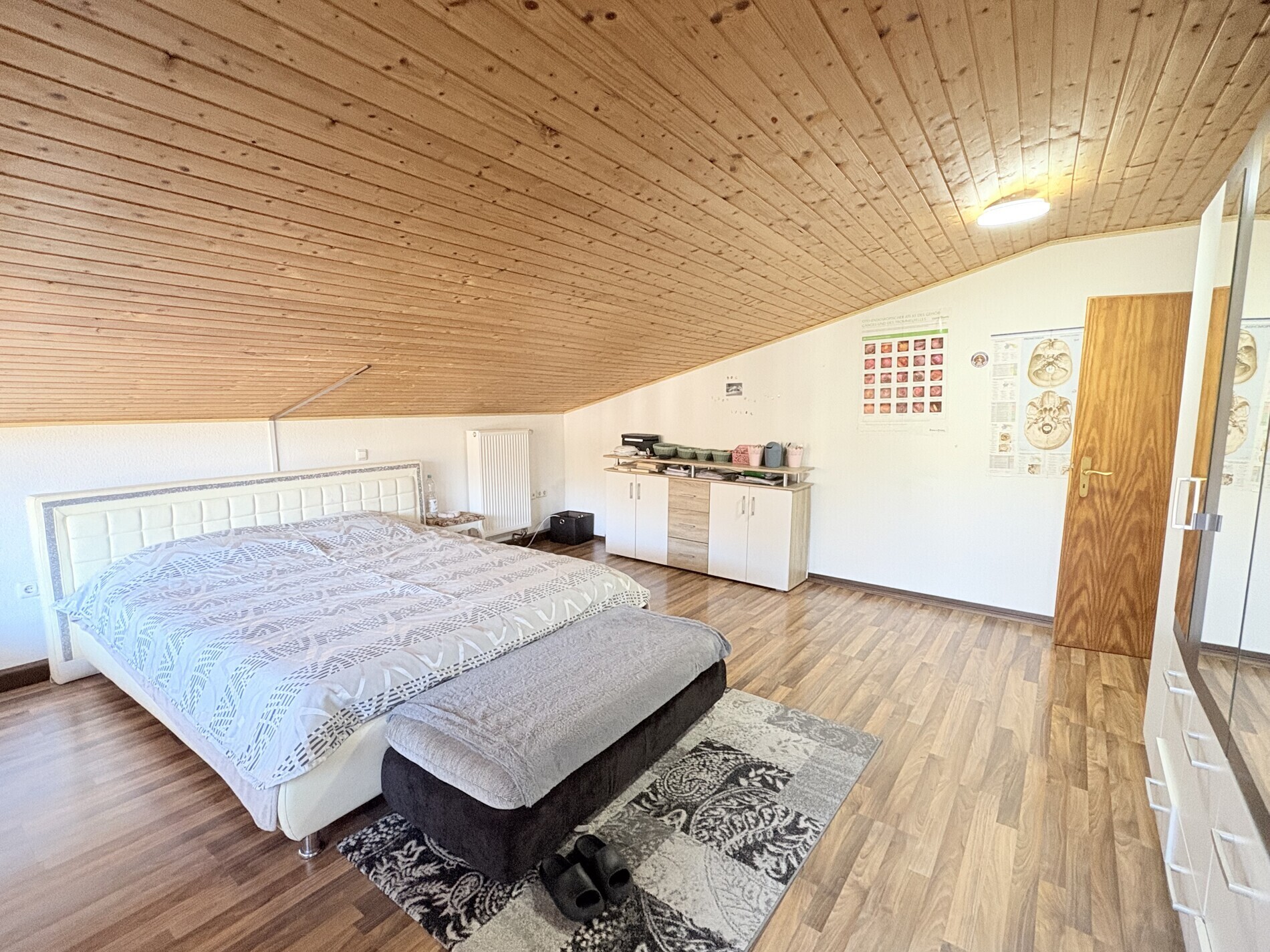 Zimmer 3 (OG)