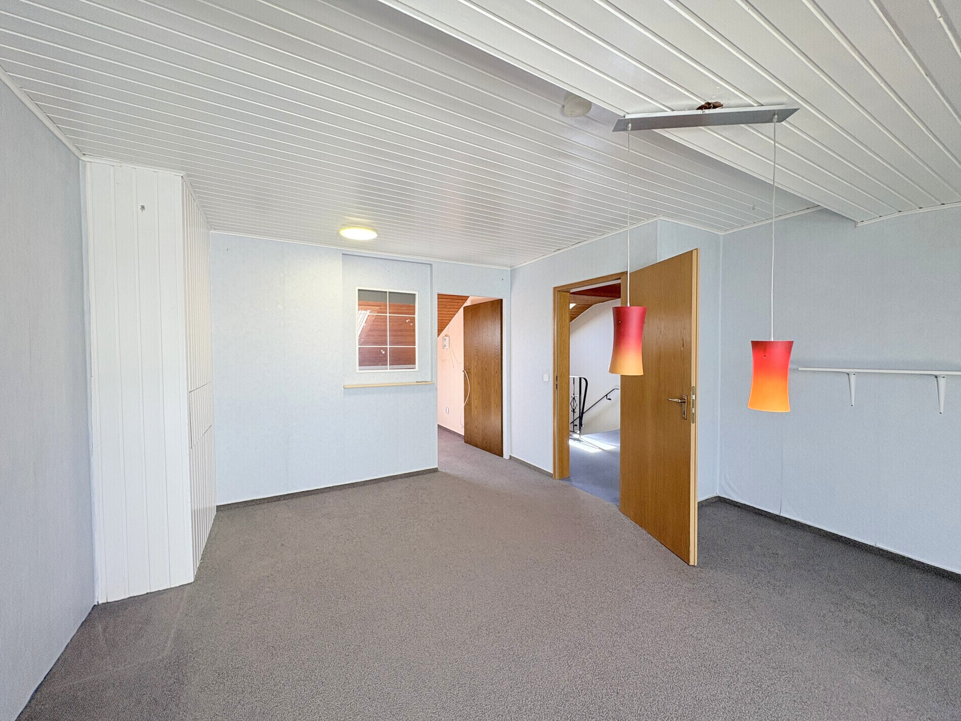 Schlafzimmer (DG)