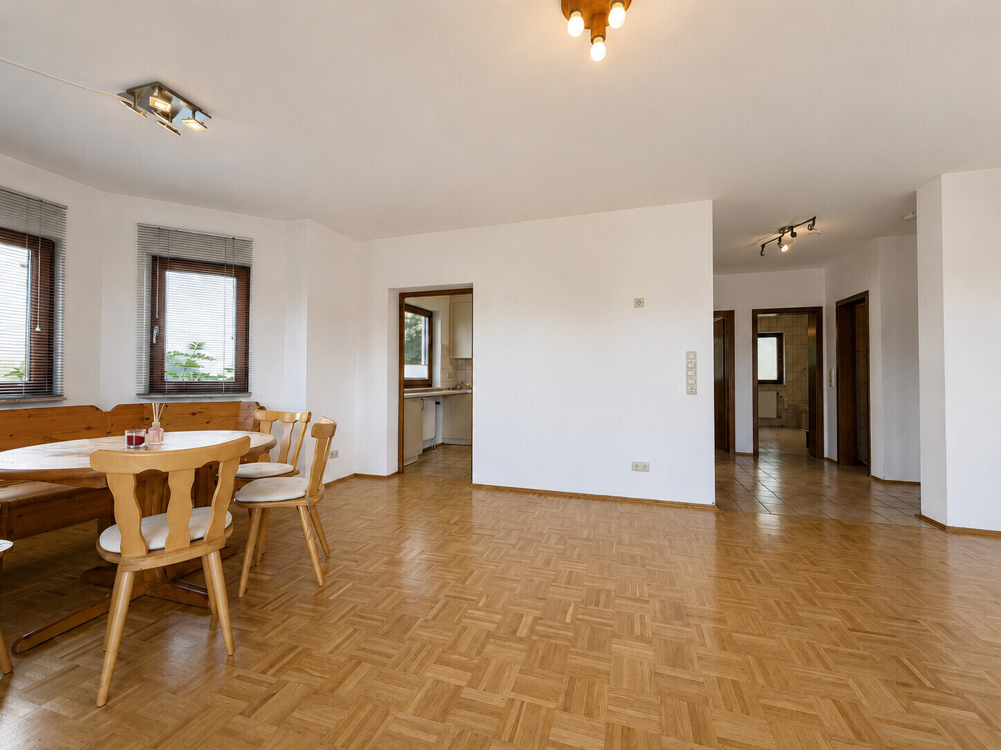 Wohn- und Esszimmer