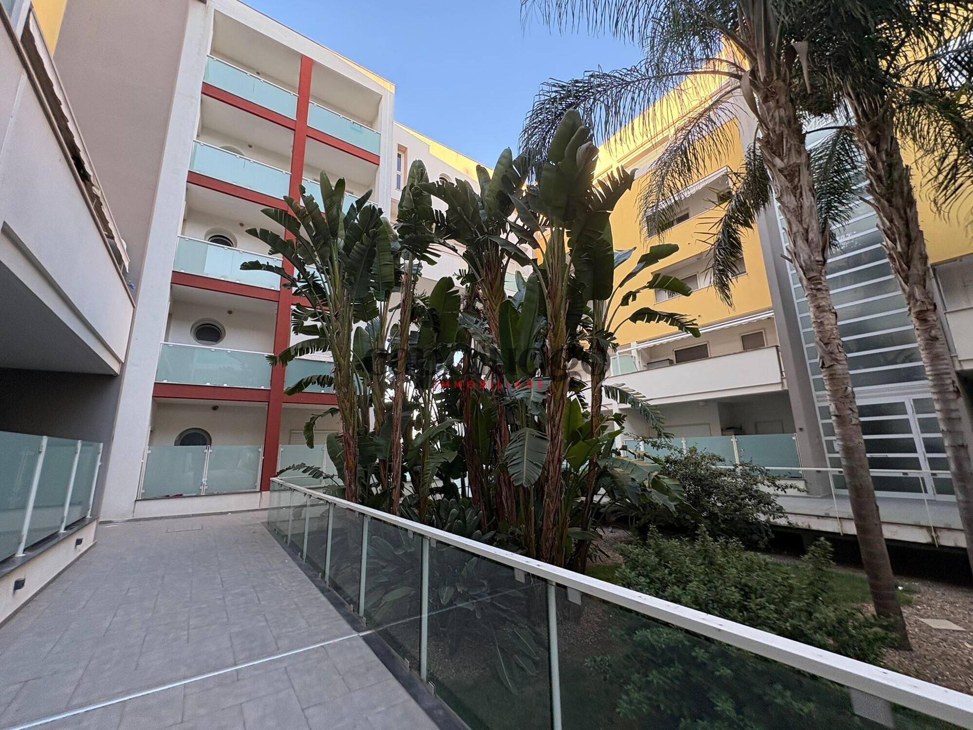 b63a6534-3a08-4d37-a29b-c59f7a802517