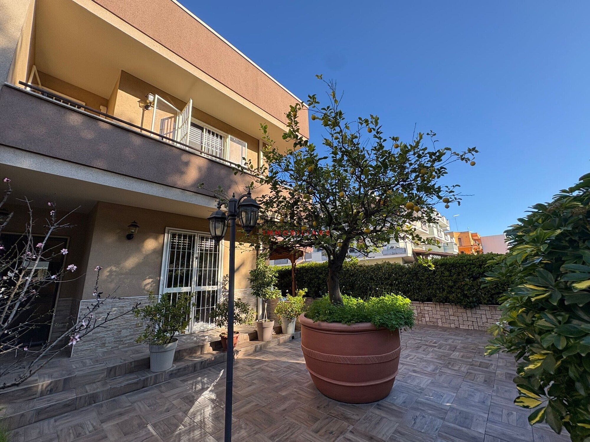 09a09006-2c96-4d2a-8d3a-7b87d06f1aa7