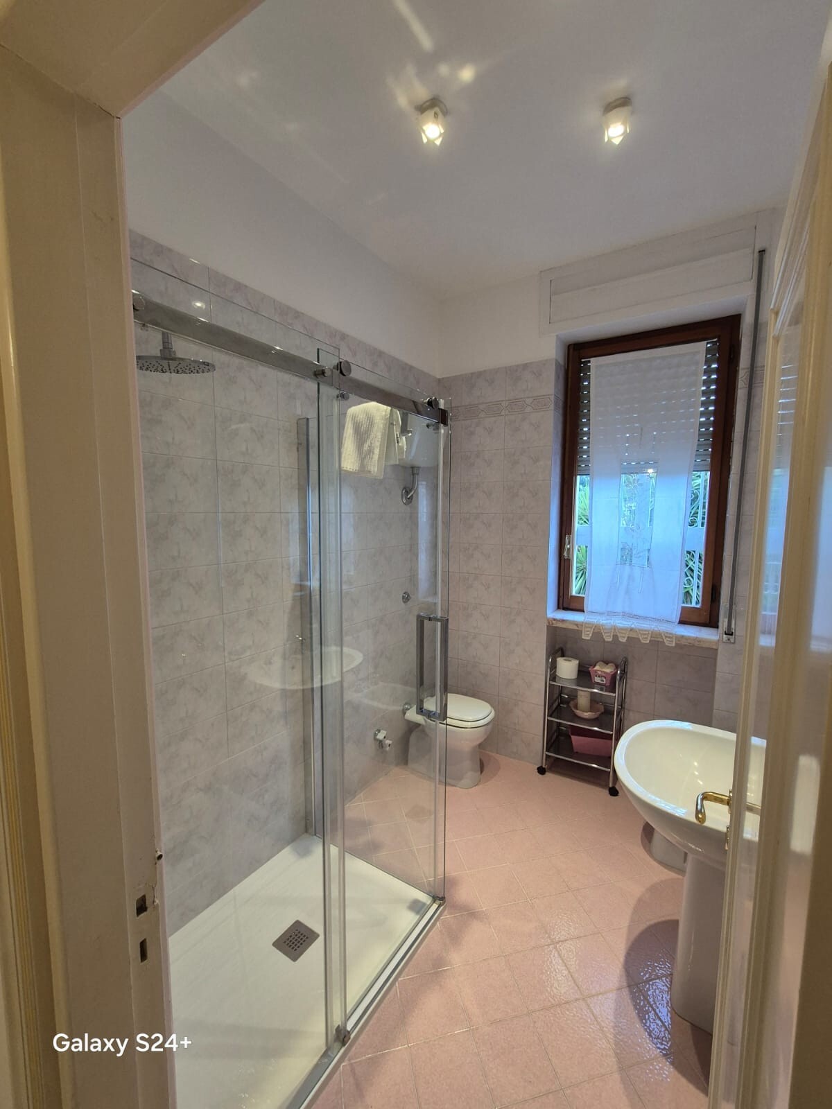 WhatsApp Image 2024-11-20 at 09.40.28 (3)