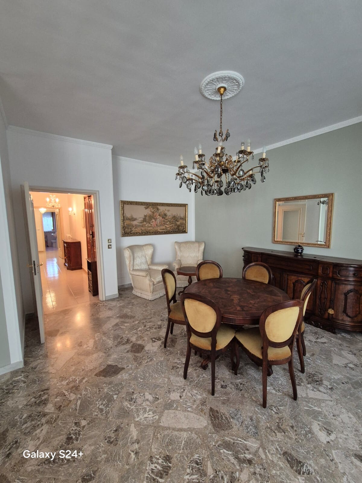 WhatsApp Image 2024-11-20 at 09.40.28