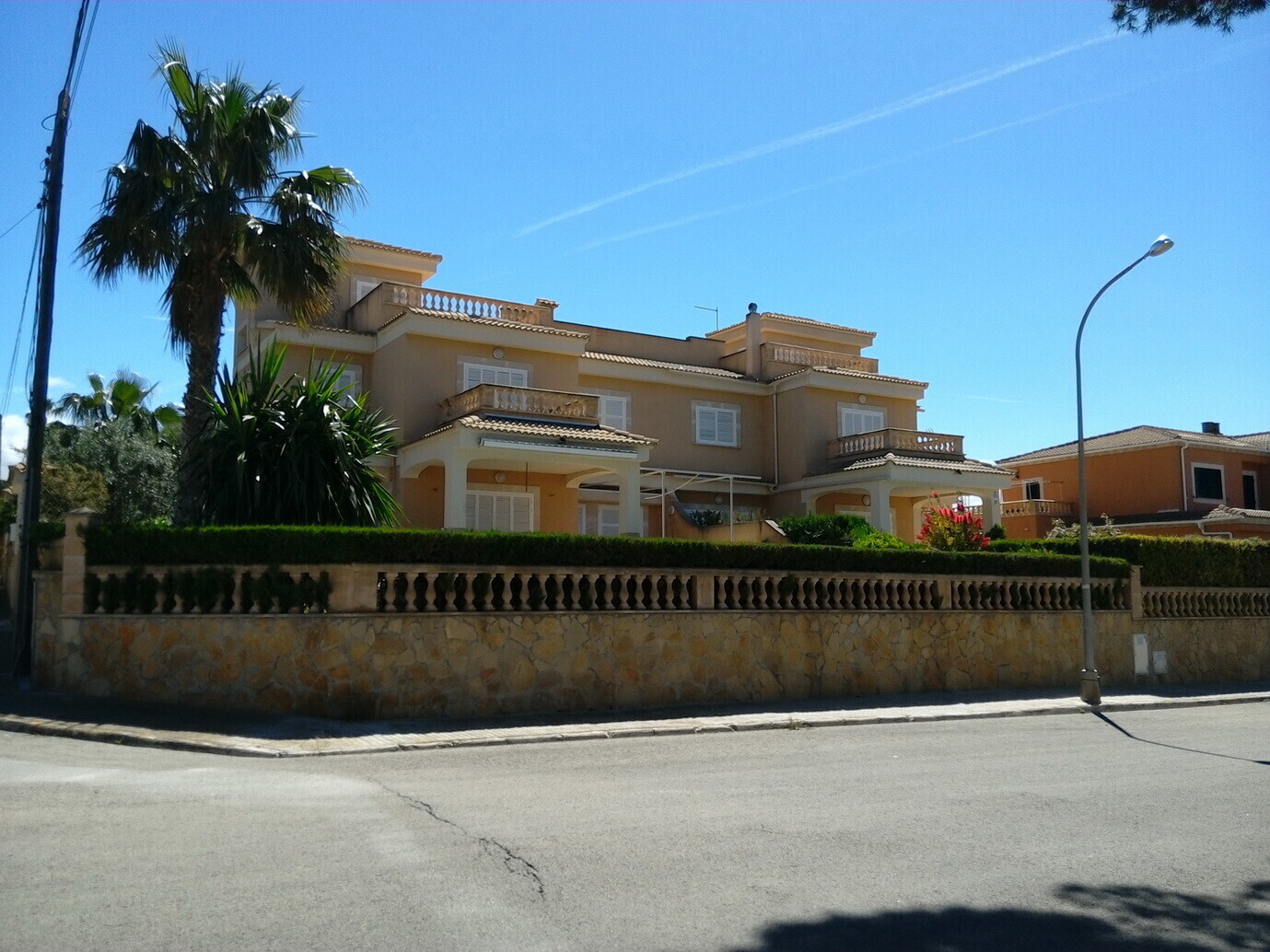 FotoFachada.aspx