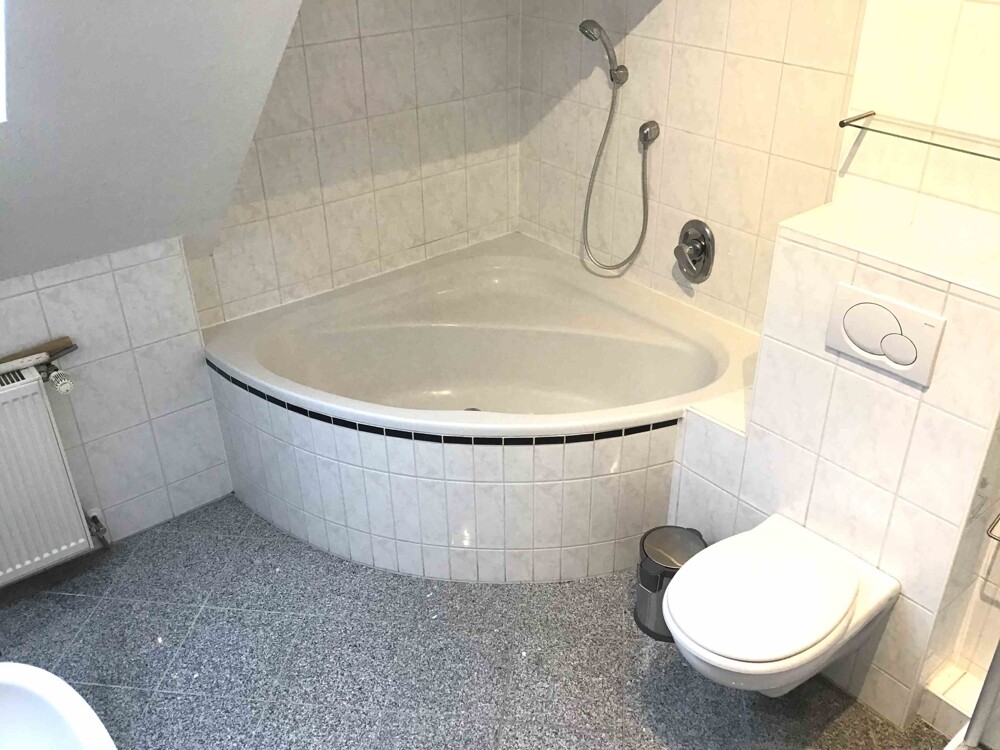 Eckbadewanne