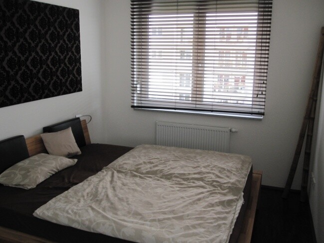 Schlafzimmer 1