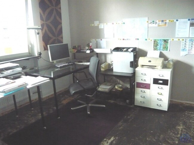Arbeits- bzw. Kinderzimmer