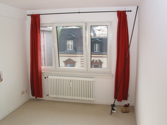 Beispielfoto (4. OG) - mittleres Zimmer straßenseitig