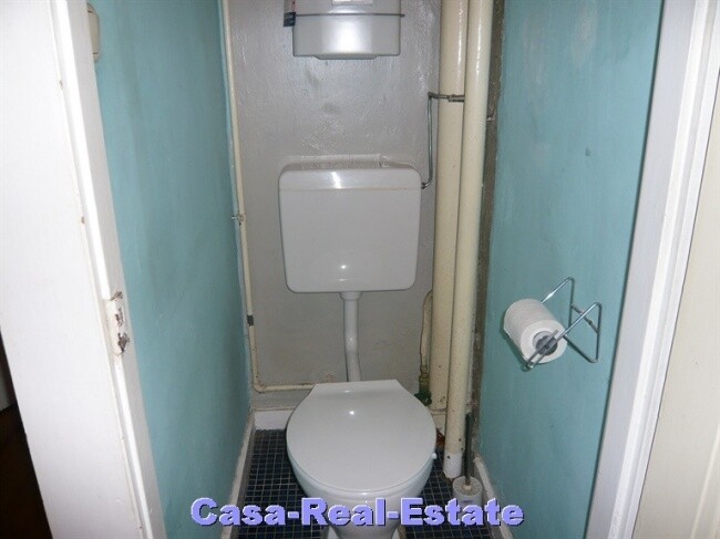 Separate Toilette