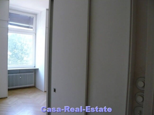 Blick in das kleine Schlafzimmer