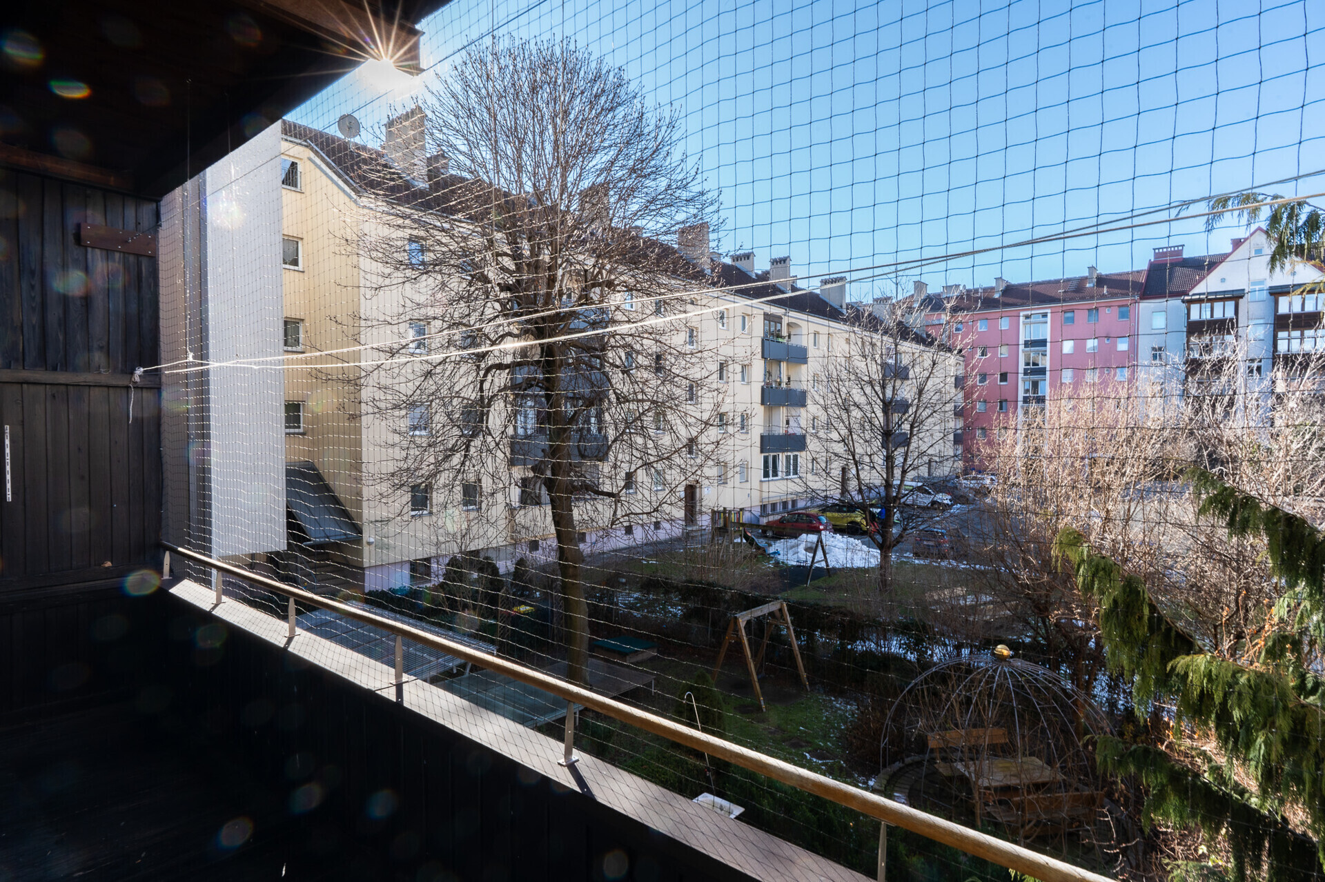 Balkon_Blick Innenhof