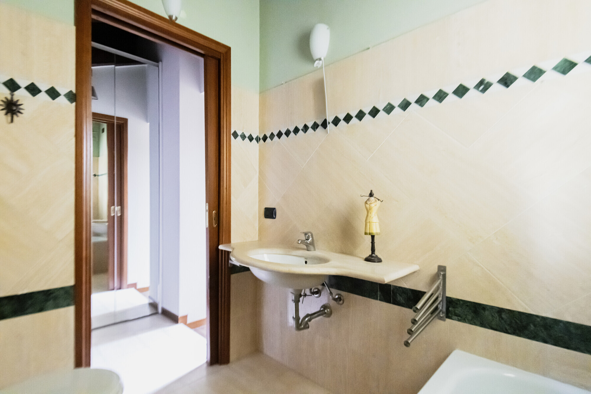 MILANO via Chavez 4 (24)