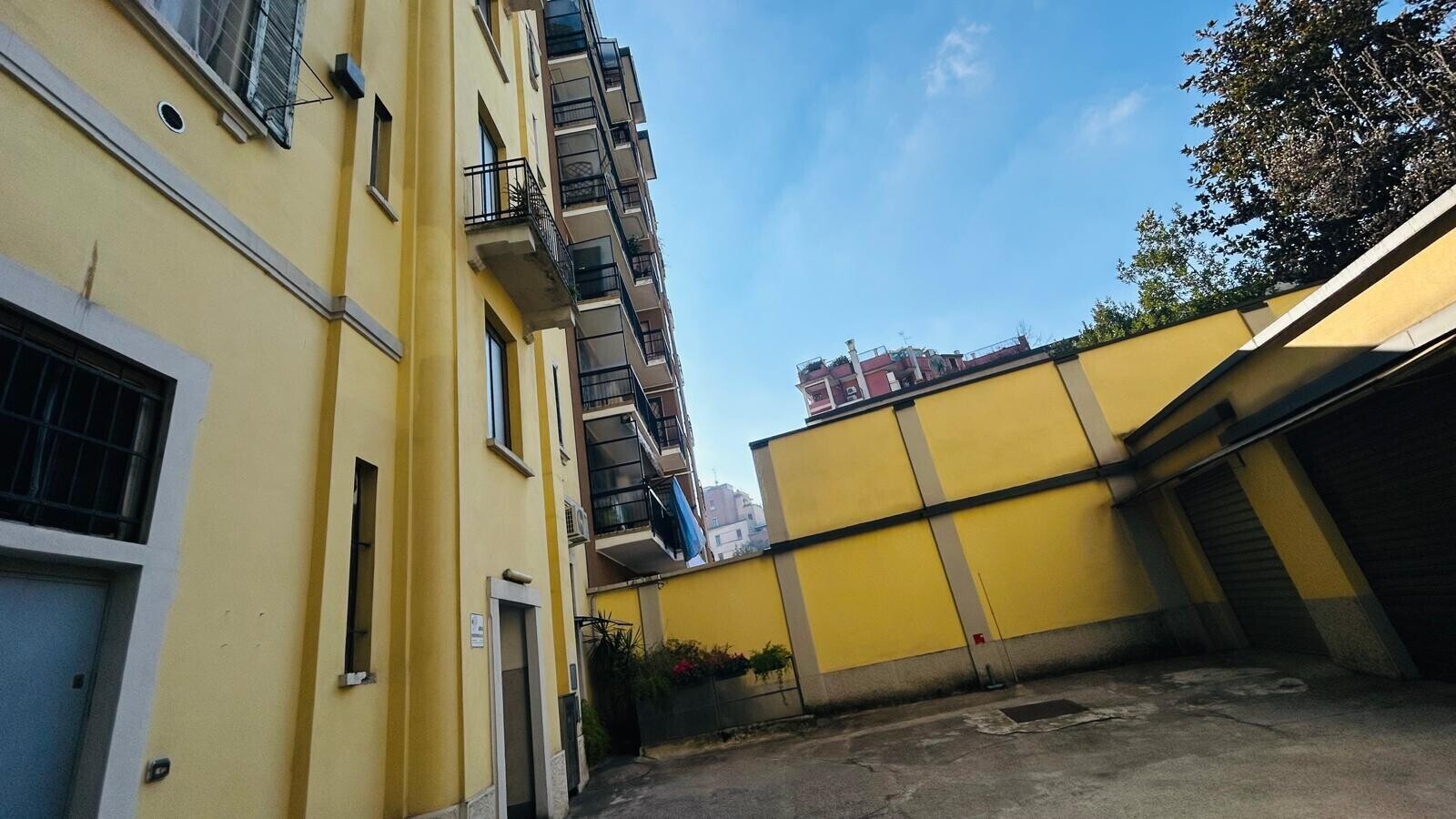 VIA PERUGINO 32 MILANO (36)