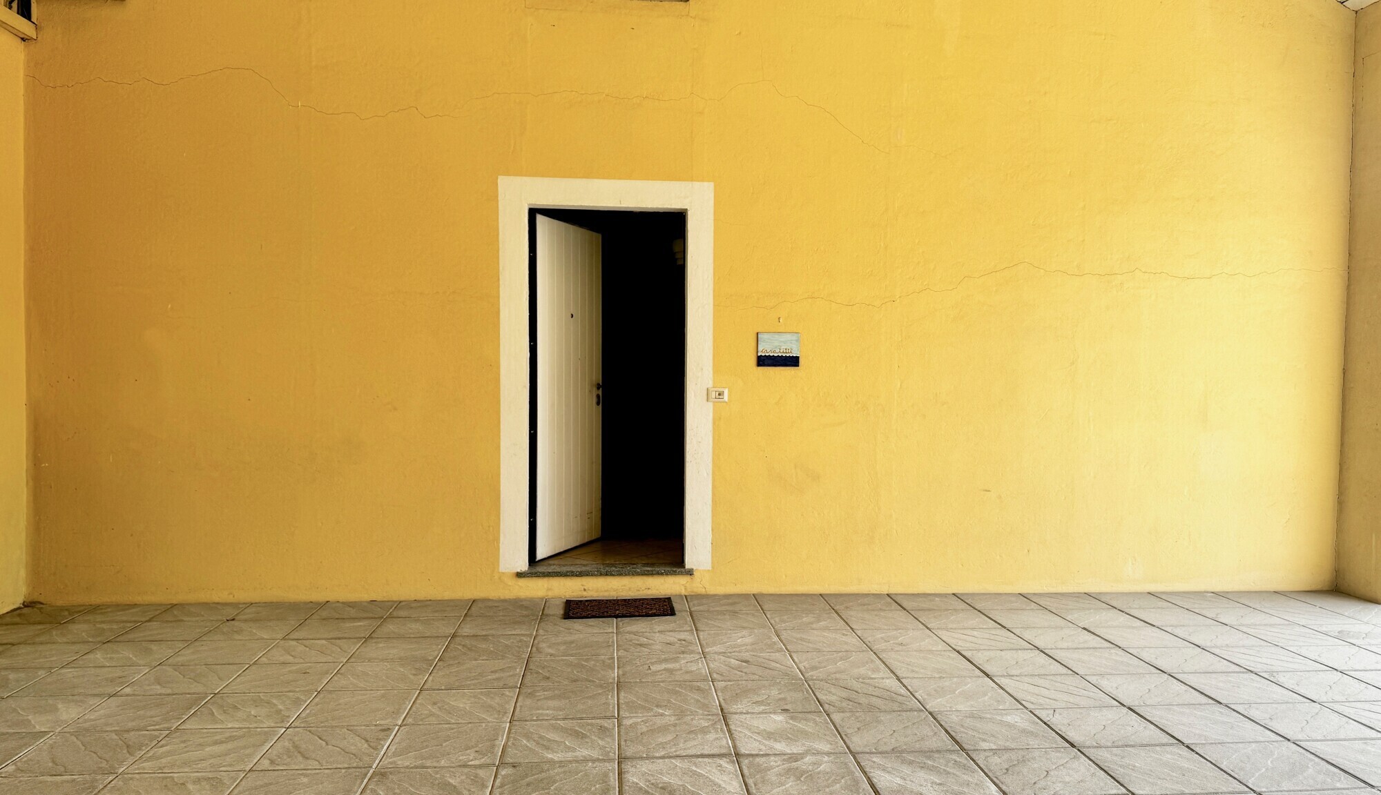 ESTERNO - INGRESSO 1