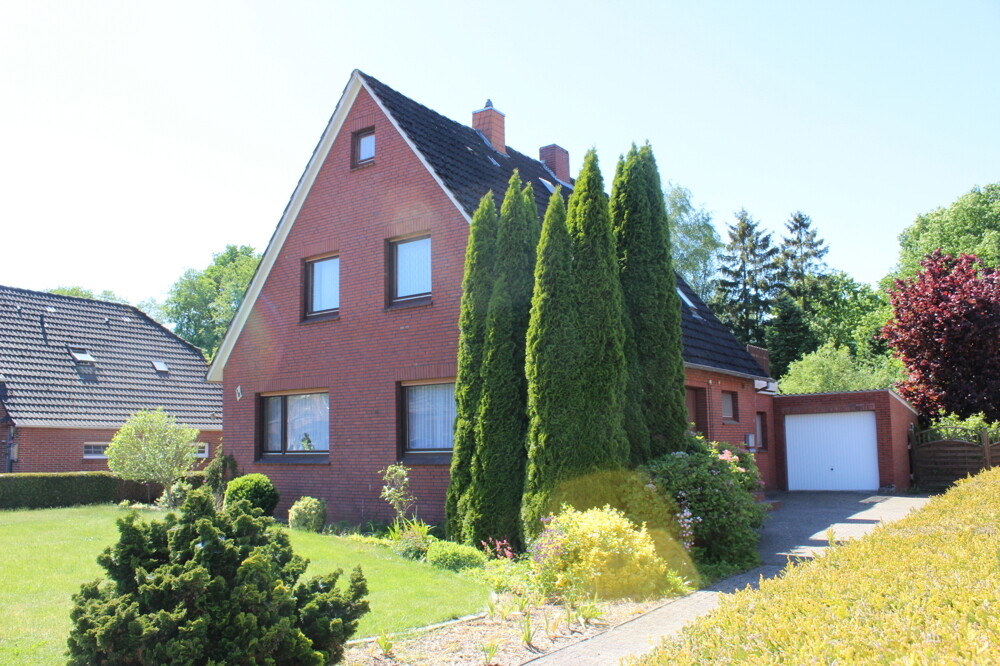 Ansicht mit Auffahrt