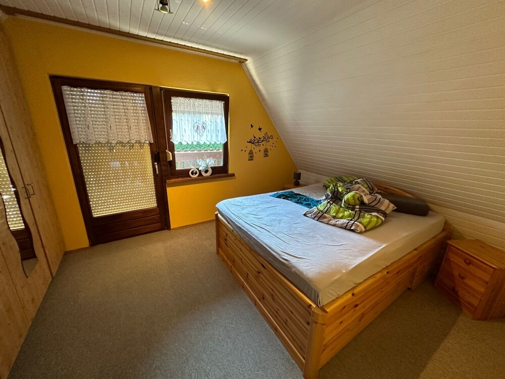 Schlafzimmer (Eltern) OG