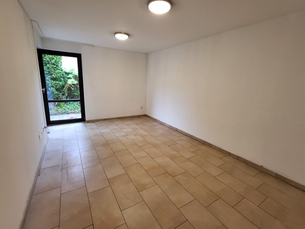 Schlafzimmer (EG)