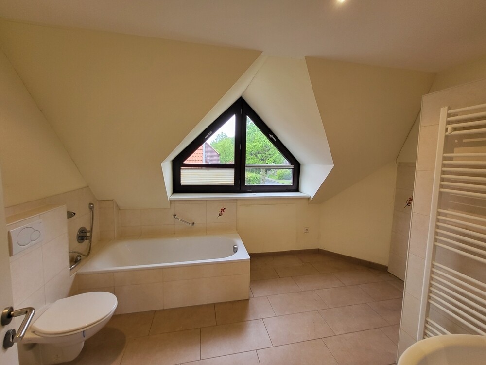 Badezimmer 1 (DG)