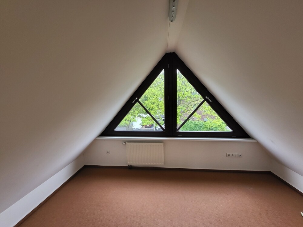 Zimmer (Spitzboden)