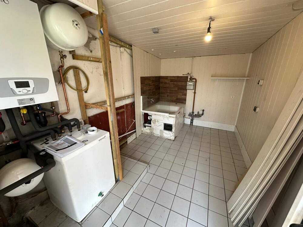 Heizungsraum - ehem. Hundesalon