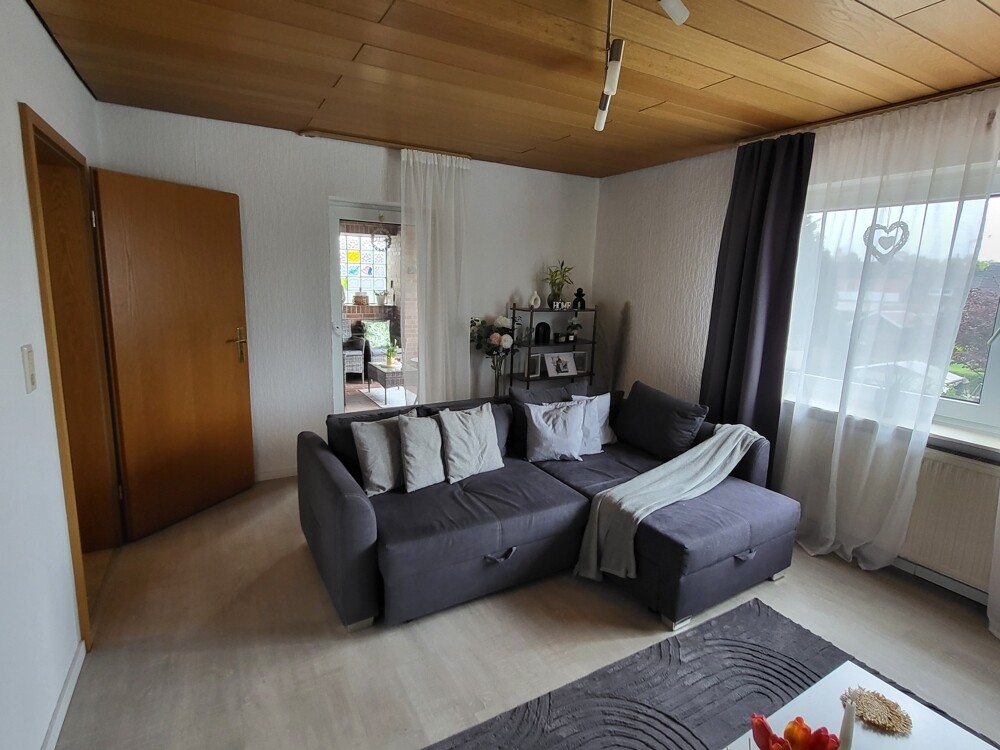 Wohnzimmer (DG)